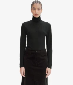 Assia top