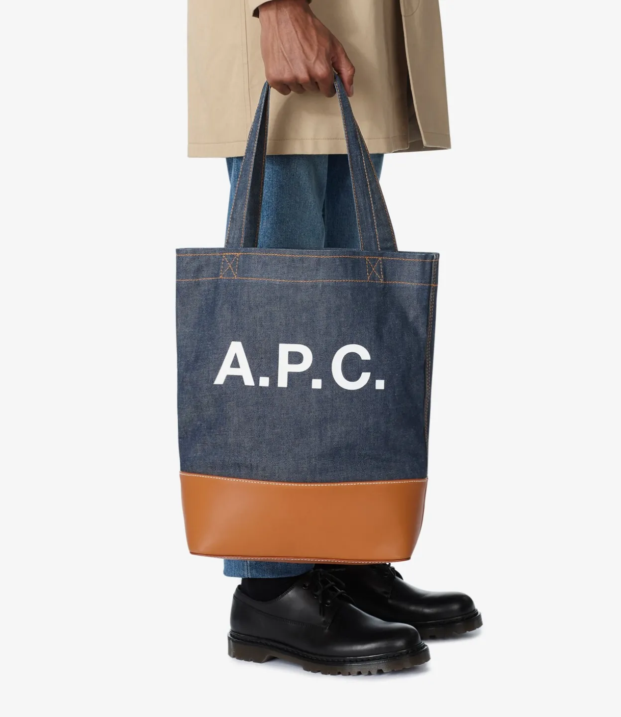 Axel tote bag