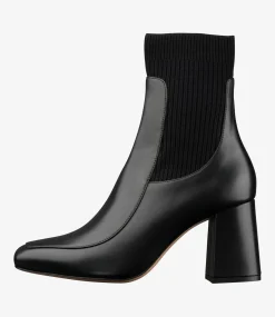 Dorothu00e9e Chelsea boots