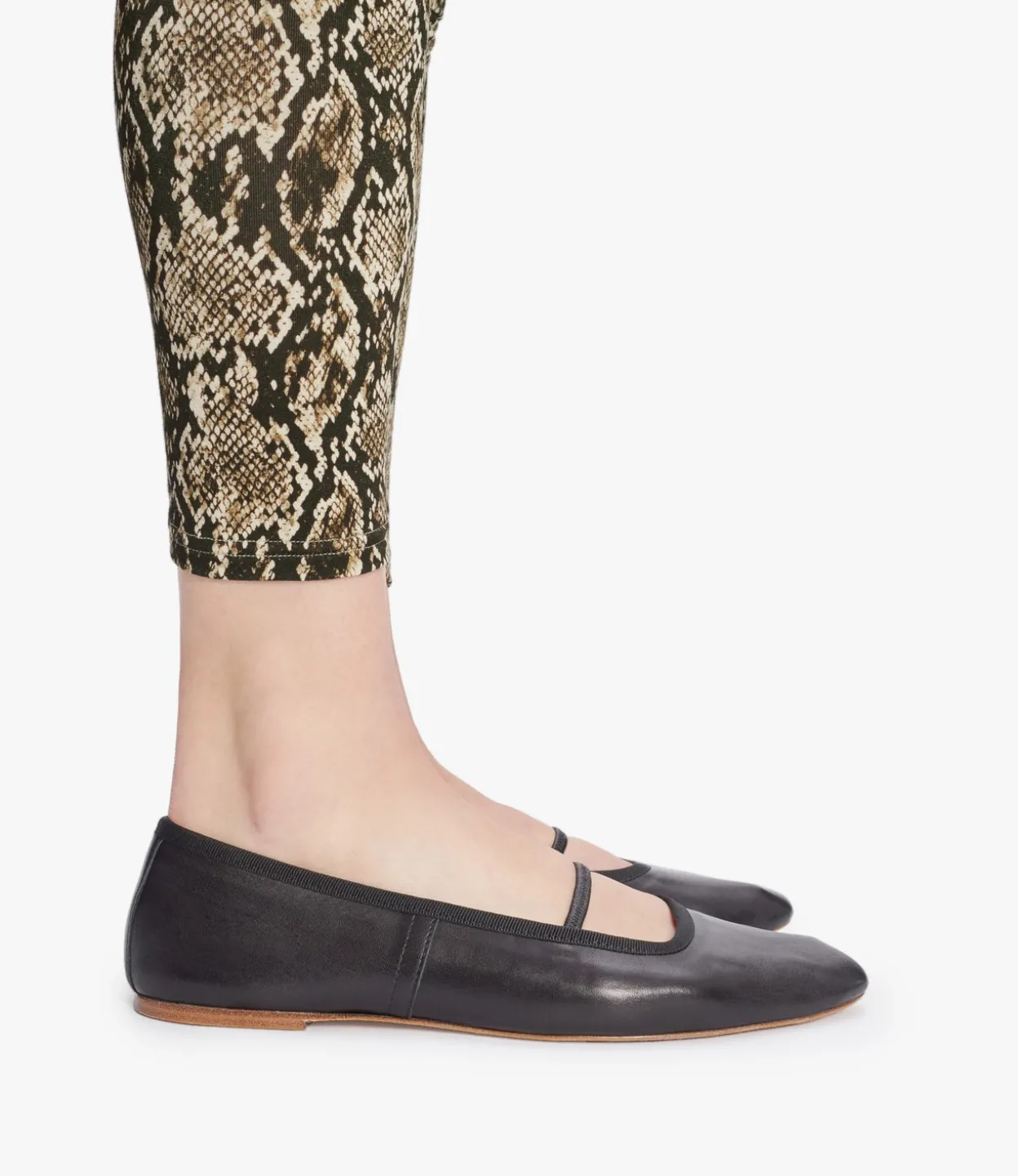Swan ballet flats