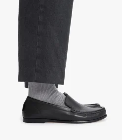 Swan moccasins
